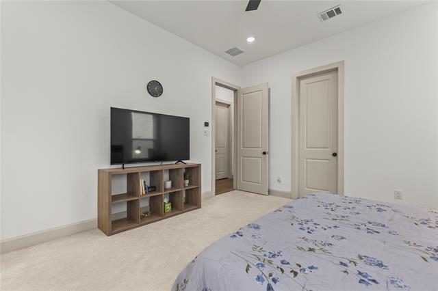 Building Photo - 15627 Rue Dr