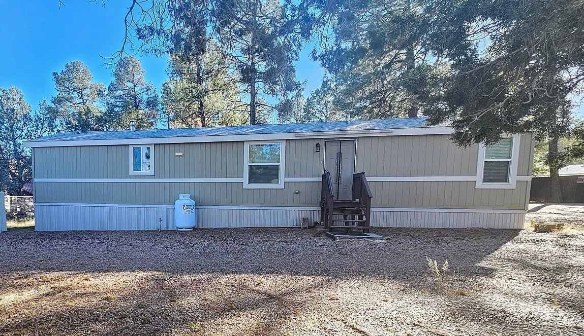 Building Photo - 1001 E Owens