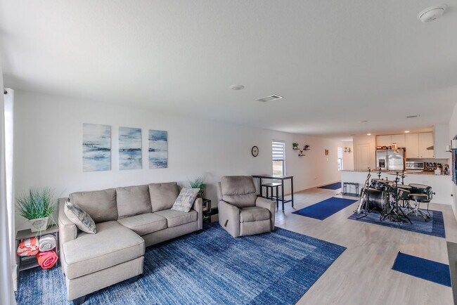 Building Photo - 10502 Torroja Wy