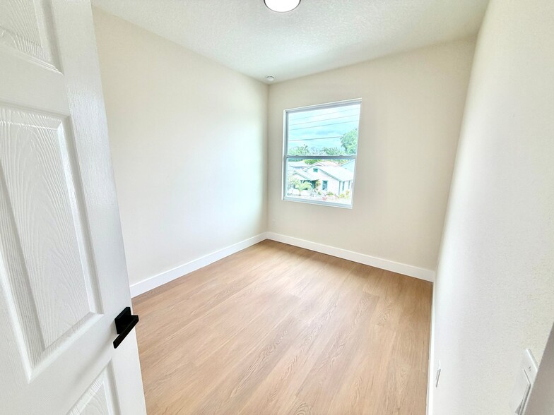 Building Photo - 3614 Temple St