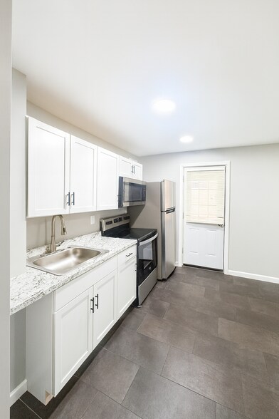 Building Photo - 41 Fayette St