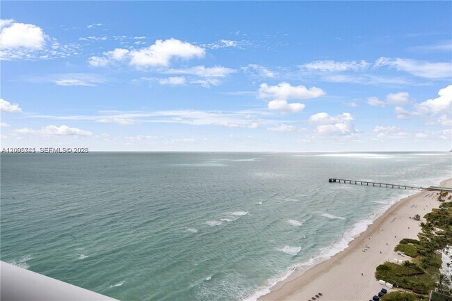 Building Photo - 17201 Collins Ave