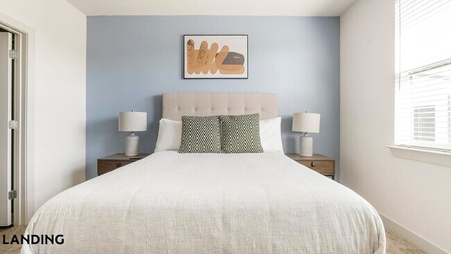 Building Photo - 11900 Marquina Blvd