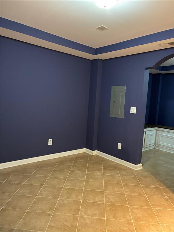 Building Photo - 1880 Manor View