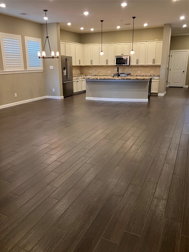 Building Photo - 131 Castlegate Ln