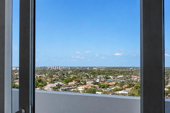 Building Photo - 4300 N Ocean Blvd