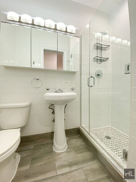 Building Photo - WEST 58 STREET