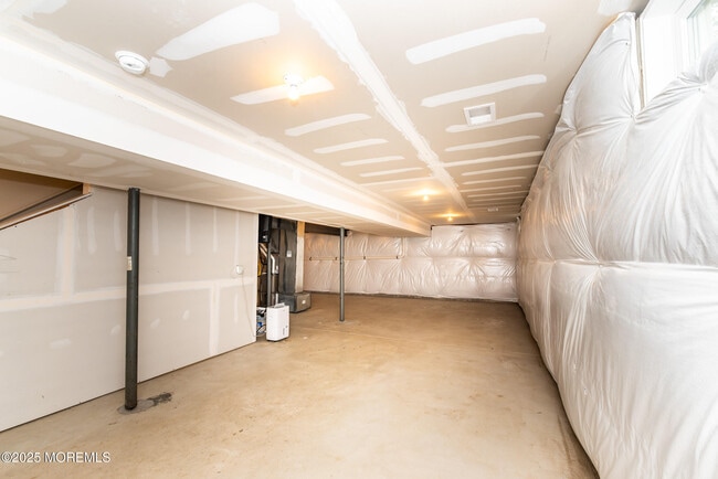 Building Photo - 22 Nautilus Dr