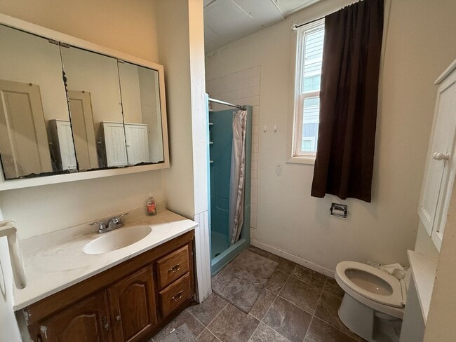 Building Photo - Live in the Heart of La Crosse - Spacious ...