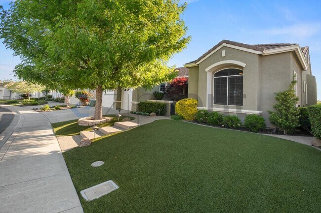 Building Photo - 316 Burr Knot Way