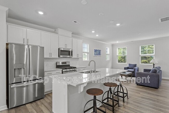 Building Photo - 1723 Chirping Trl