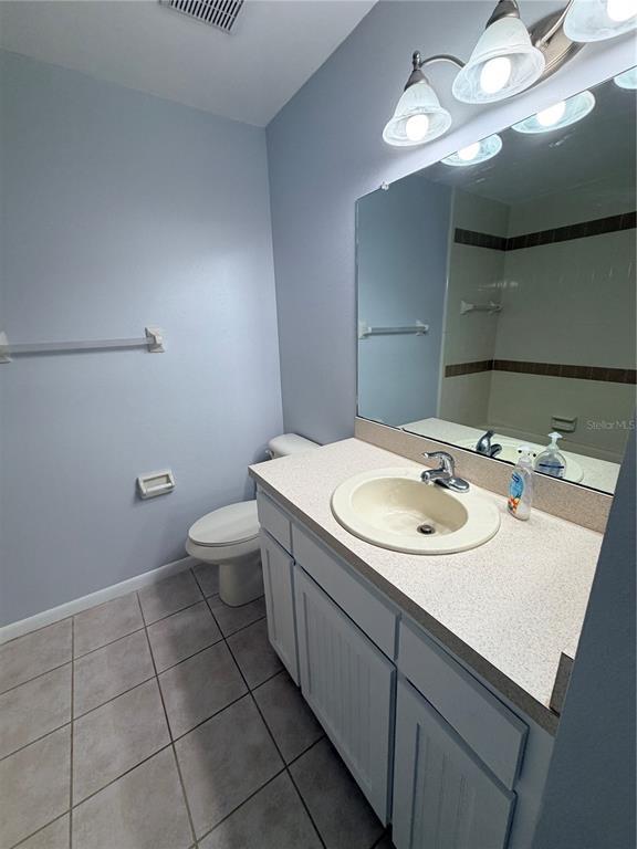 Building Photo - 920 Conecta Dr