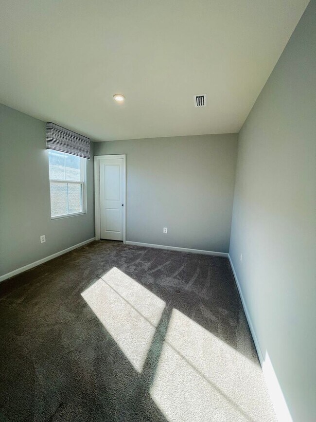 Building Photo - Single Family Home for Rent in Cobblers Va...