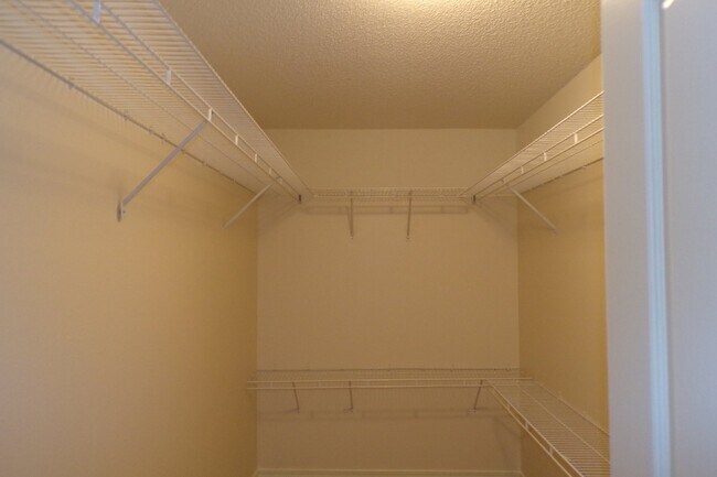 Building Photo - Beulah 4BR Home in Audrey Plantation Near Navy Federal with Side-Entry Garage & Fenced Backyard