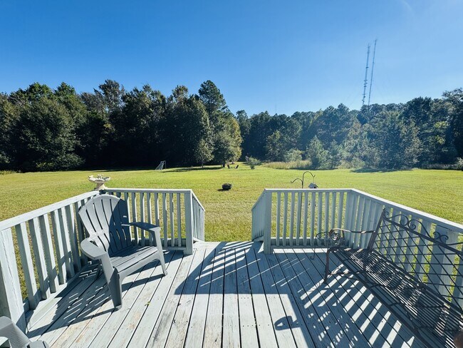 Building Photo - 9057 Whispering Pines Blvd