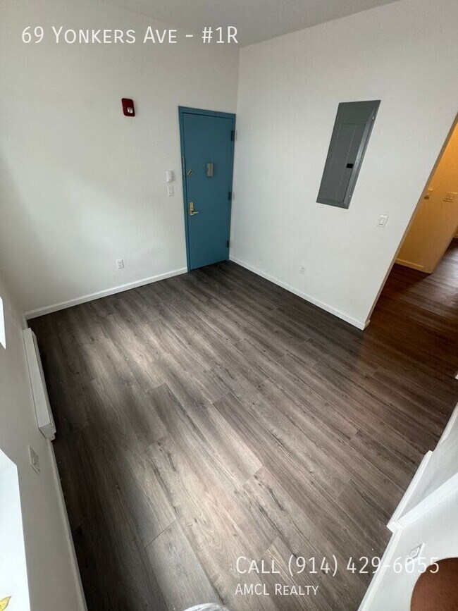 Building Photo - 69 Yonkers Ave