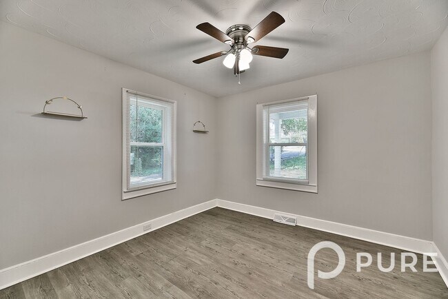 Building Photo - 1414 Mt Vernon St