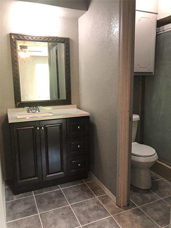 Building Photo - 1512 Venus Cir