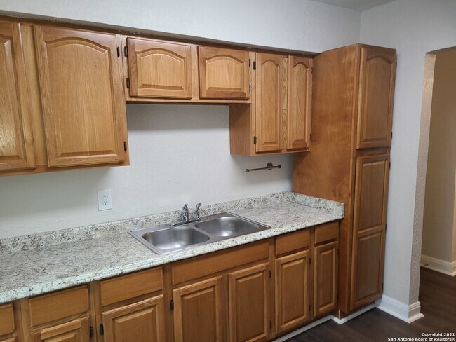 Building Photo - 10446 Mtn Vw-