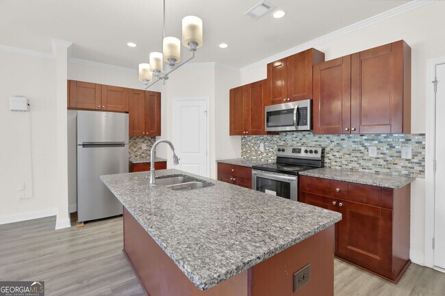 Building Photo - 232 Cashes Dr