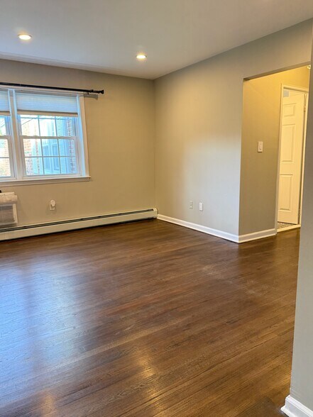 Building Photo - 139 Ridge Rd