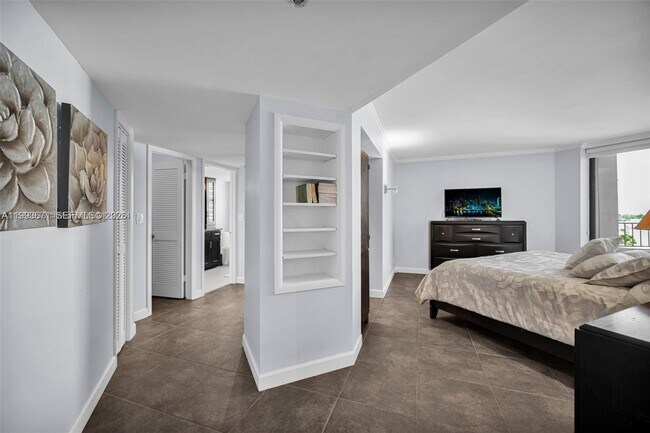 Building Photo - 300 Three Islands Boulevard