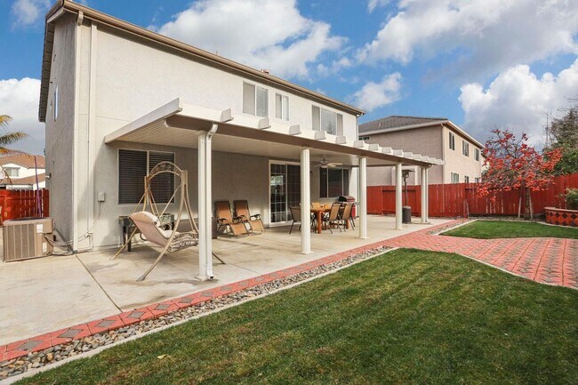 Building Photo - 1342 Windsong Dr