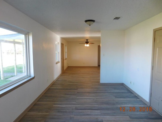 Building Photo - 1010 Jackie Jo Ln