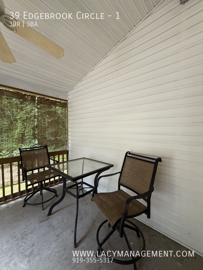 Building Photo - 39 Edgebrook Cir