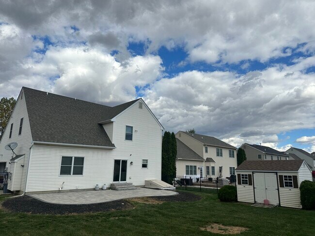 Building Photo - 30 Millbrook Court