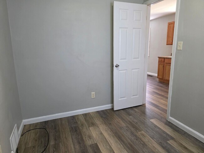 Building Photo - 2721 Milburn Blvd