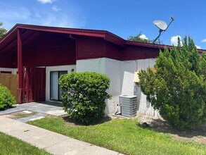 Building Photo - 4123 Spitfire Ave