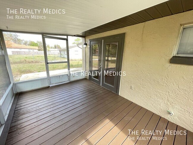 Building Photo - AMAZING 3 Bedroom 2 Bathroom Home In Orlando!