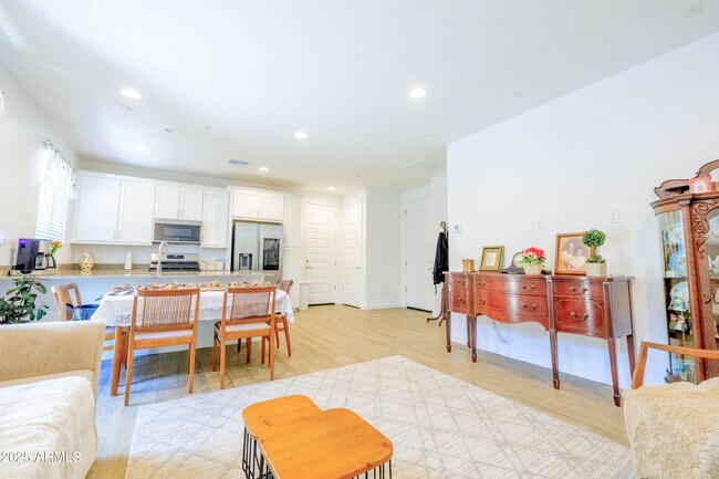 Building Photo - 4234 Enmark Dr