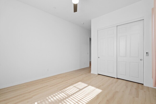 Building Photo - 43720 Vacanza Ct
