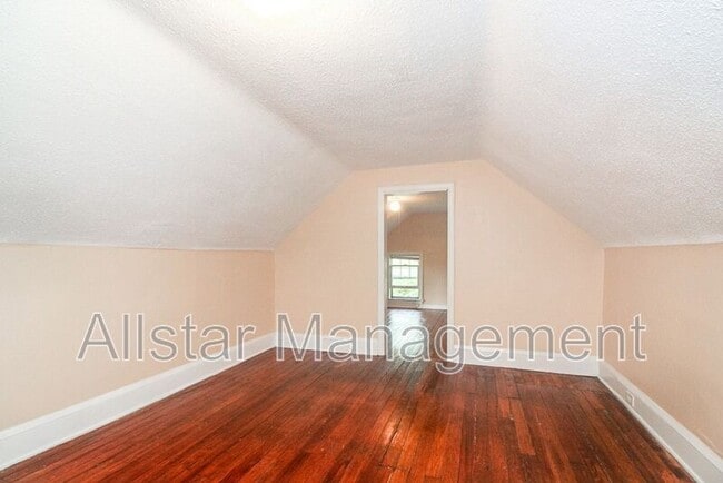 Building Photo - 2100 Cottage Grove Ave