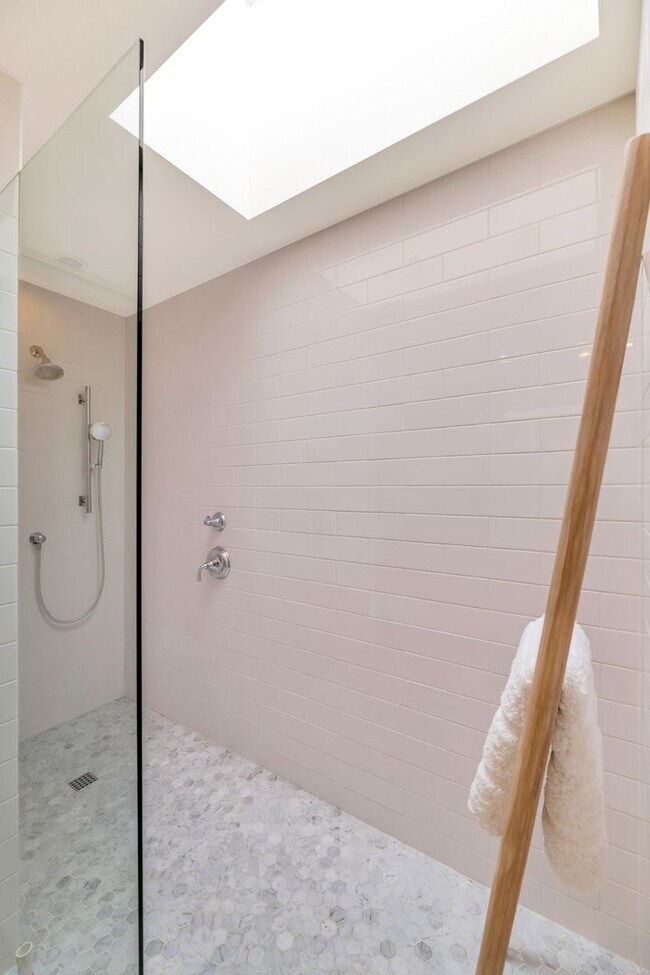 Building Photo - Rates Vary: $4,995 - $7,495