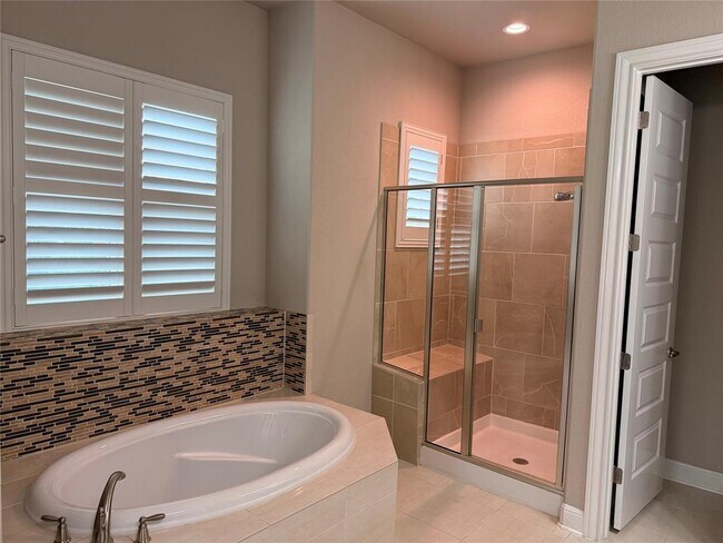 Building Photo - 3750 E Palm Valley Blvd