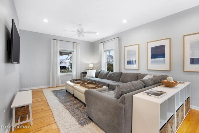 Building Photo - 393 E Virginia Ave