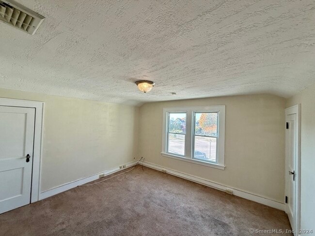 Building Photo - 26.5 Bridgeport Ave