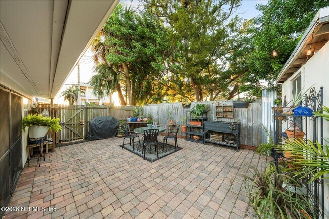 Building Photo - 149 Menendez Rd