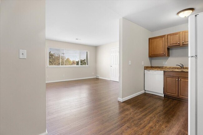 Building Photo - 23200 Huron River Dr