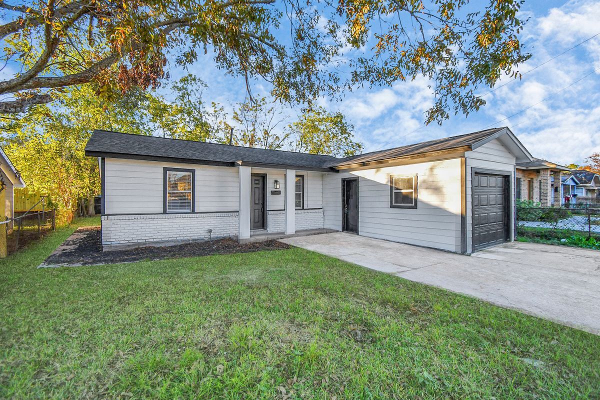 Building Photo - 428 De Haven St