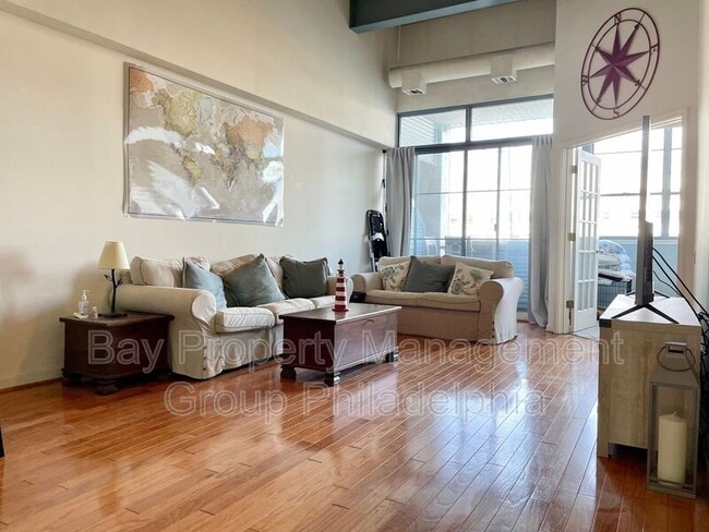 Building Photo - 3 N Christopher Columbus Blvd