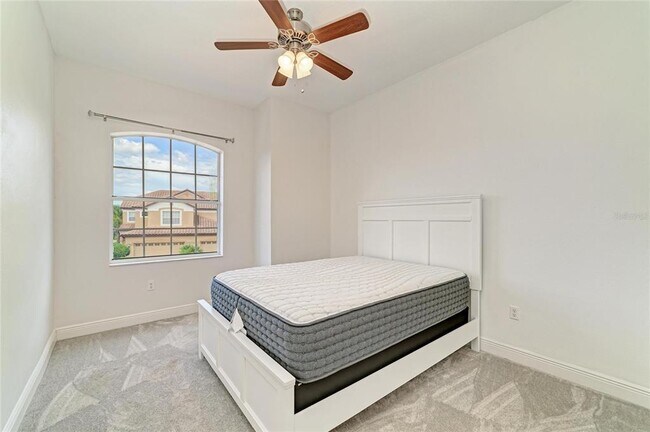 Building Photo - 8261 Miramar Way