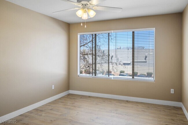 Building Photo - 3103 Key Largo Dr