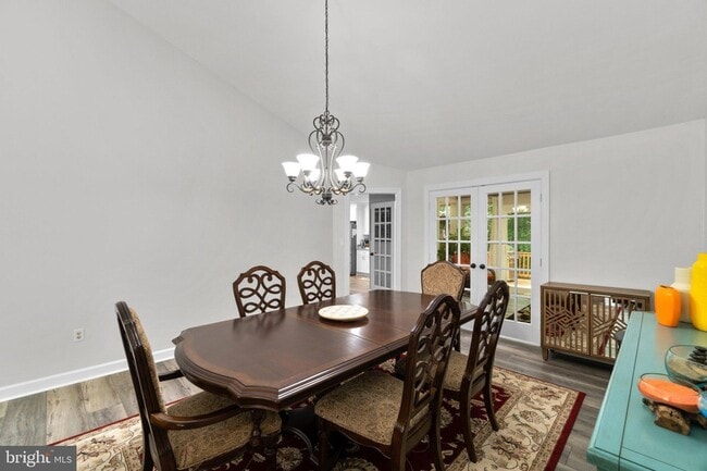 Building Photo - 6874 Caravan Ct
