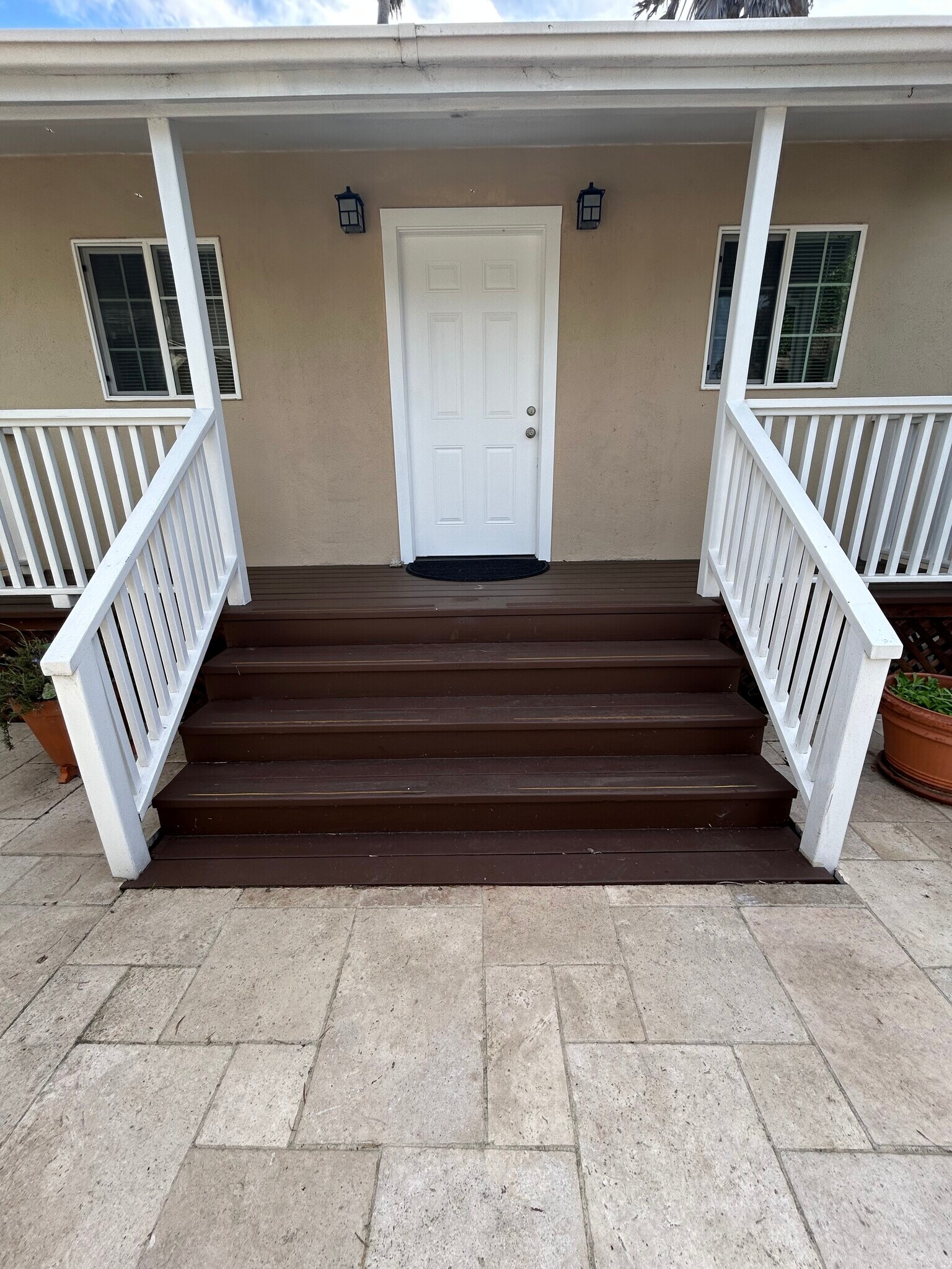 Building Photo - 2814 Lowell Ave