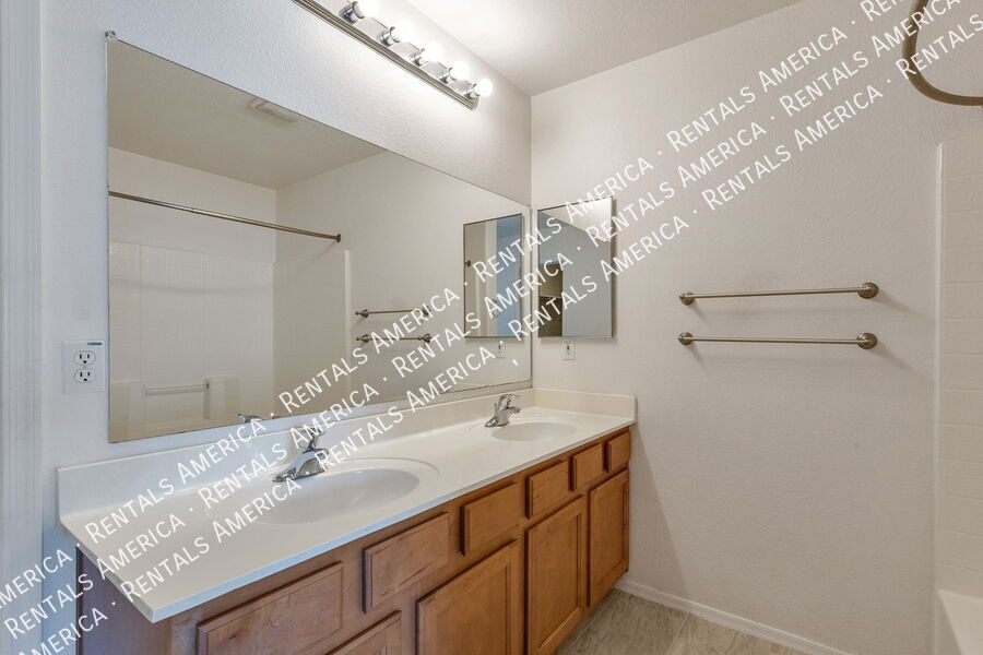 Building Photo - 2993 W Dancer Ln