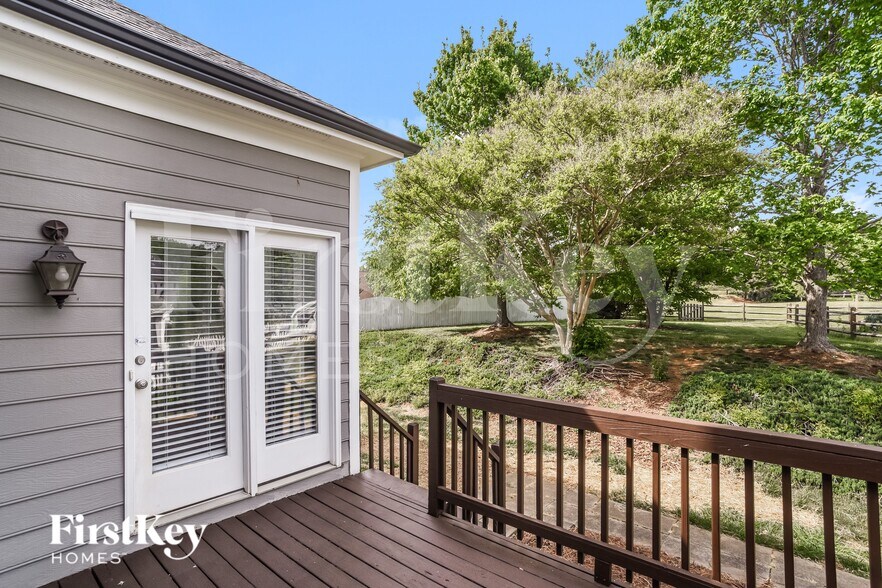 Building Photo - 13415 Willow Breeze Ln